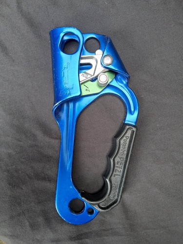 Petzl right hand ascender - right,